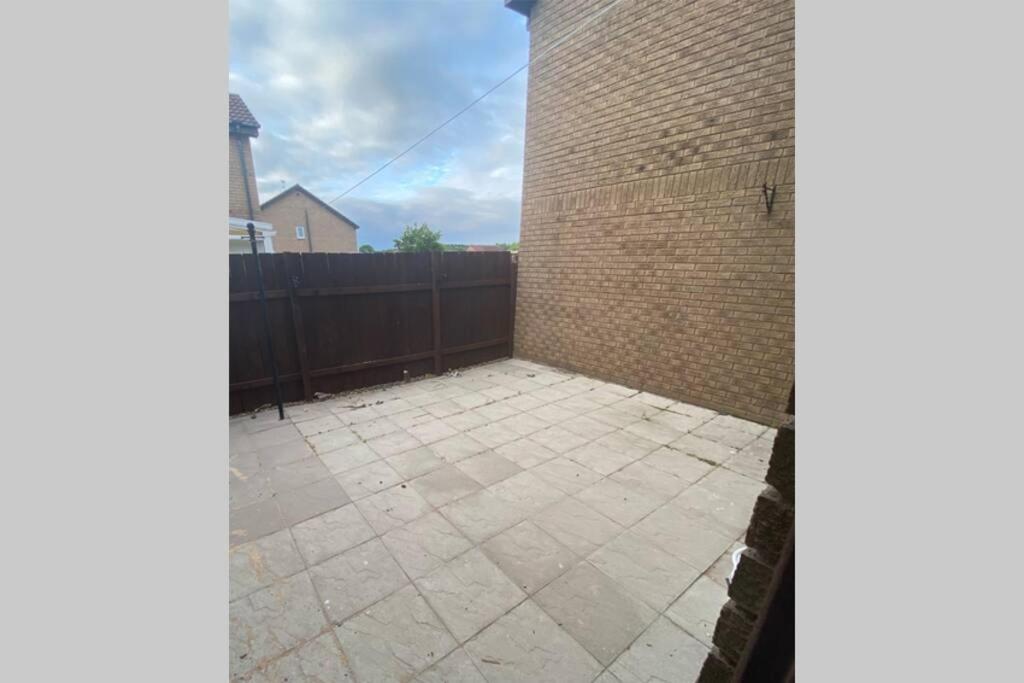 Newly Refurbished Beautiful Location 1 Bedroom Residential House Cramlington Luaran gambar